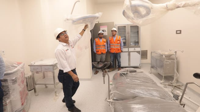 Áncash: ministro César Vásquez inspeccionó avances en la construcción del nuevo Hospital de Huarmey