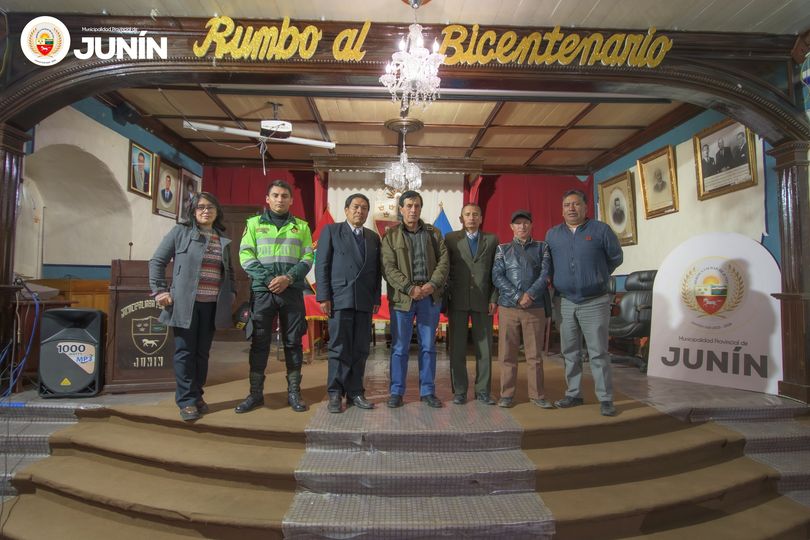 foto conversatorio de idiomas nativos. 