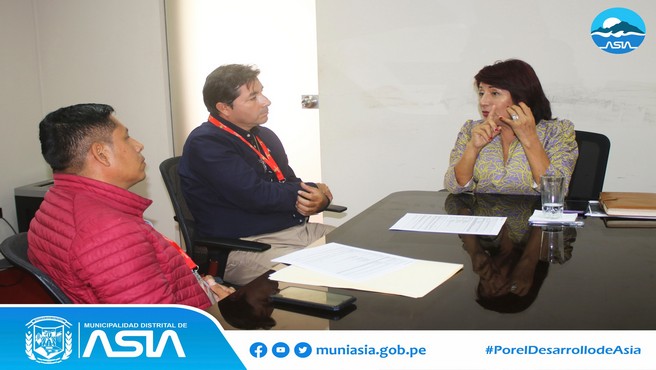 Con la finalidad de consolidar proyectos a favor del desarrollo y progreso de nuestro distrito, el alcalde Isaias Alcántara Malasquez, se reunió con la Gobernadora Regional Rosa Vásquez Cuadrado, para gestionar obras de impactos, como el asfaltado de 8 kilómetros de pista que une los anexos de Santa Cruz y Santa Rosa. 
Además el burgomaestre asiano, solicitó el apoyo de una ambulancia para el Centro de Salud de Capilla de Asia y un patrullero para la Comisaria de Asia, quien nuestra Gobernadora se comprometió en concedernos ambos vehículos, que adquirirá el Gore Lima en el 2024.
Finalmente ambas autoridades se comprometieron a trabajar de manera  articulada, con el único objetivo de impulsar proyectos para el desarrollo de nuestro distrito.