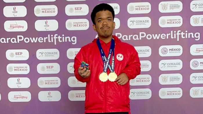 Parapowerlifting
