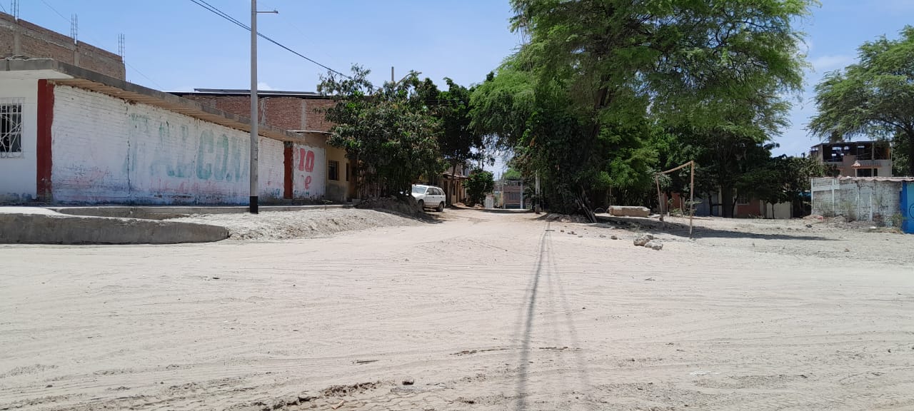 Gobierno Regional firma contrato para construcción de pistas y veredas de 31 de Enero
