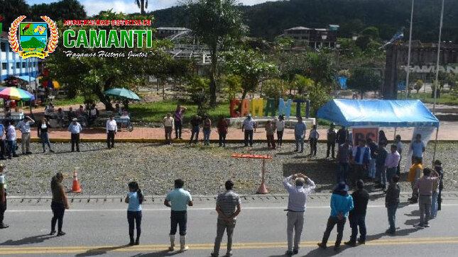 Exitosa Participación en el Simulacro de Sismo con Apoyo del Alcalde Renan Contreras Huillca