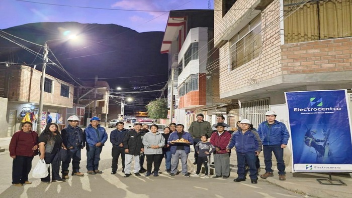En mayo Electrocentro instaló 325 luminarias led en Tarma y sus distritos