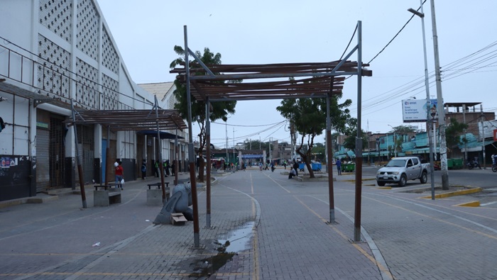 Boulevard permanece libre