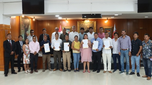 Entrega de resoluciones de autorización de rutas