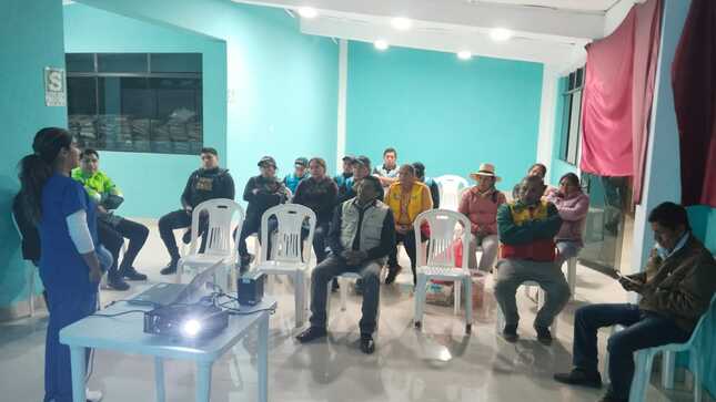 charla dirigido a  padres de familia de todas las instituciones educativas del distrito de Otoca