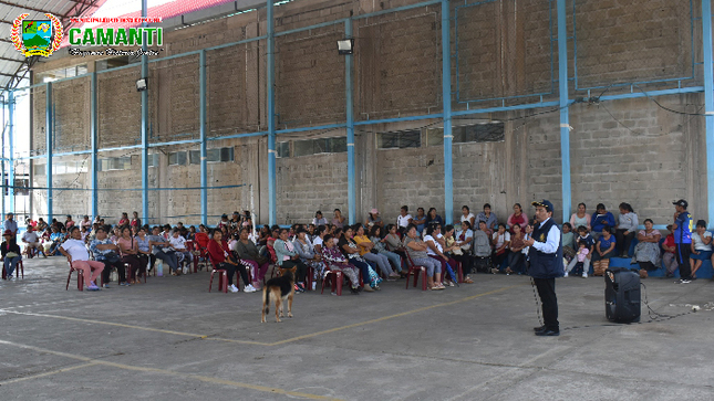 Éxito del I Taller de Escuela de Padres y Madres de Familia en Camanti