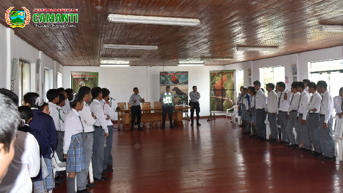 Éxito del I Taller de Escuela de Padres y Madres de Familia en Camanti