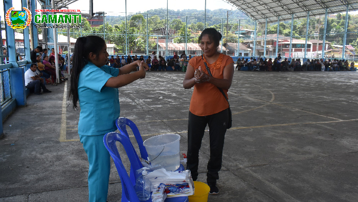 Éxito del I Taller de Escuela de Padres y Madres de Familia en Camanti