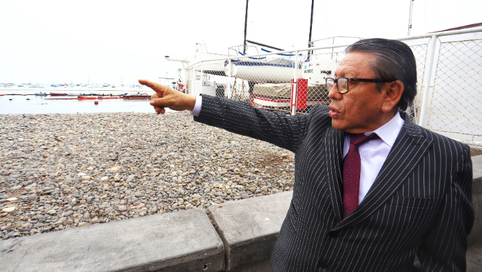 Gobernador, Dr. Ciro Castillo Rojo, visitó zona afectada por derrame de petróleo