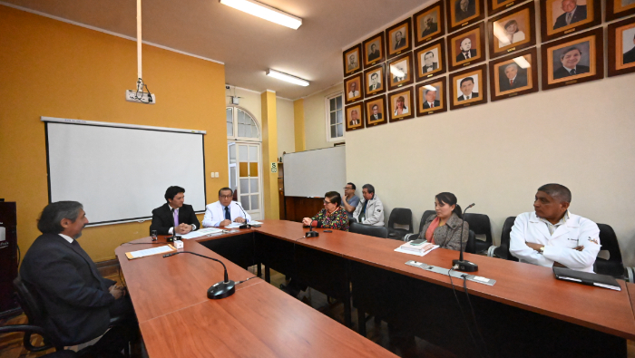 INSN firma convenio con Rotary Club