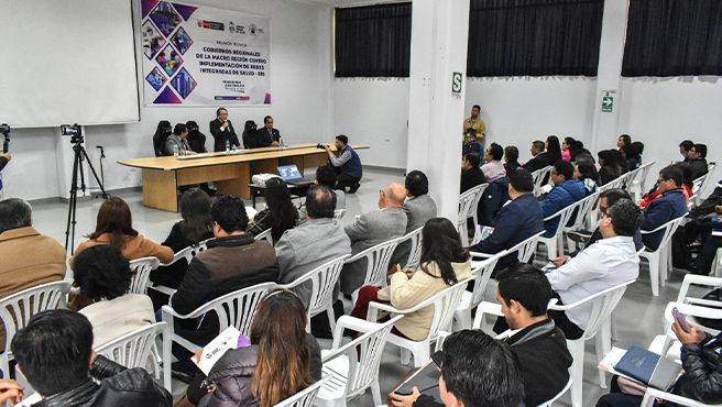 Minsa y gobiernos regionales acordaron estrategias para fortalecer las Redes Integradas de Salud en la Macrorregión Centro