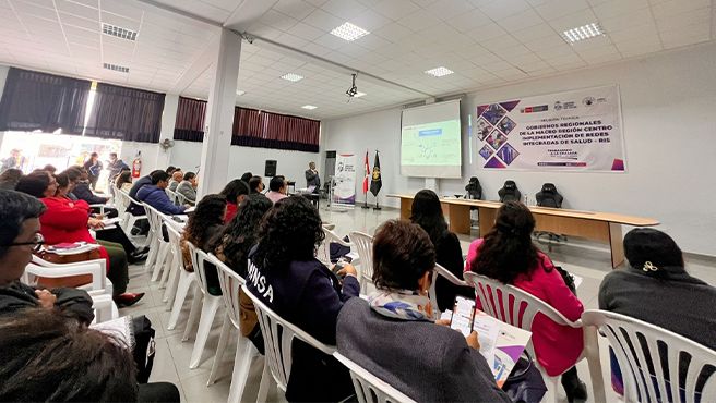 Minsa y gobiernos regionales acordaron estrategias para fortalecer las Redes Integradas de Salud en la Macrorregión Centro