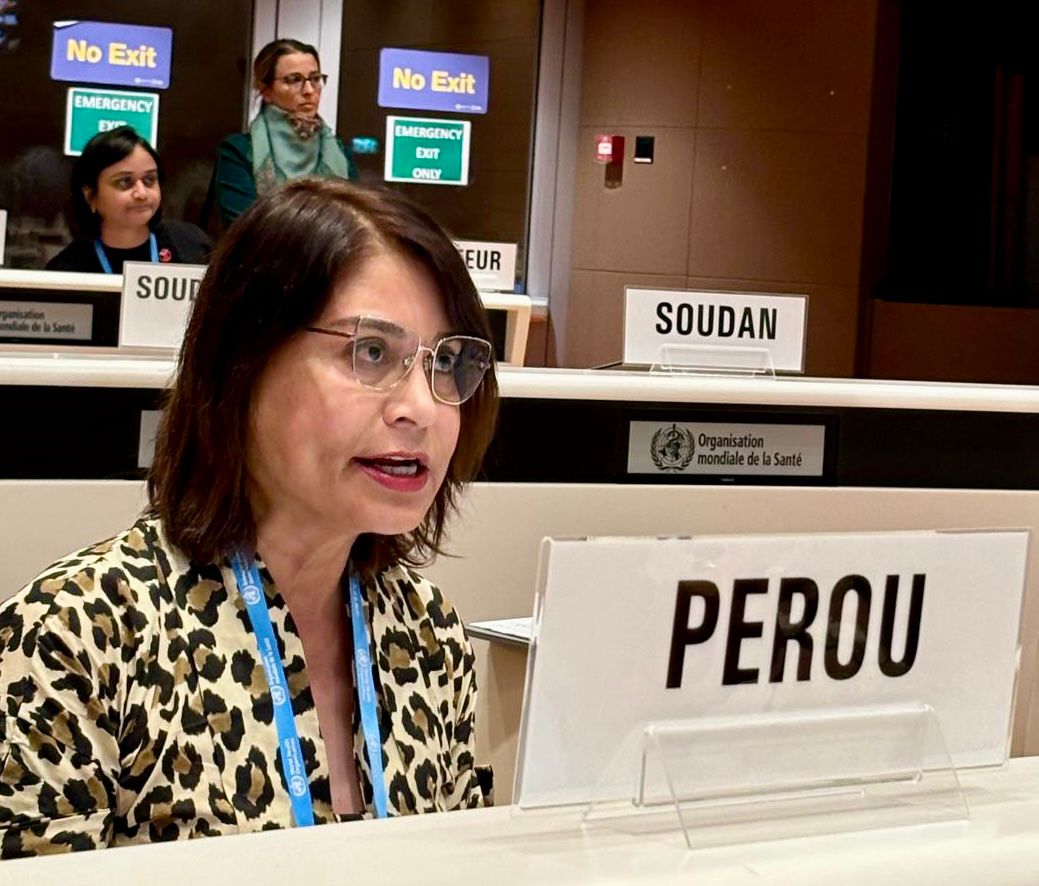 Emb Ana Cecilia Gervasi presenta iniciativa peruana en 77 Asamblea Mundial de la Salud
