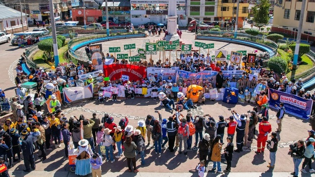  Marcha de sensibilización destaca la importancia de la participación ciudadana en simulacros de emergencia