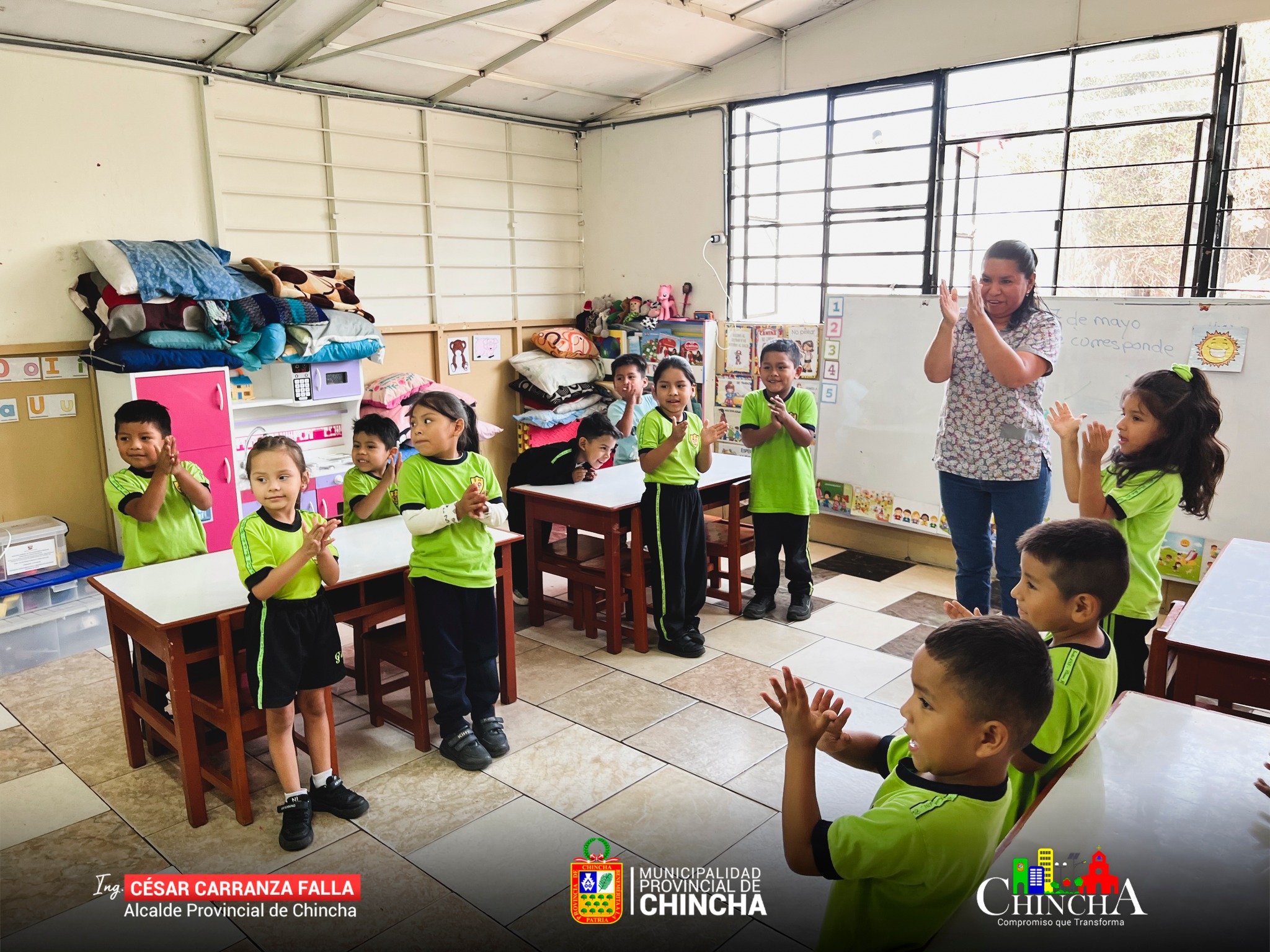 ✍️Con la finalidad de seguir promoviendo la educación y el bienestar en los niños.
La Municipalidad Provincial de Chincha a través de la Demuna Provincial y equipo de Psicología, continua realizando los talleres, el cual tiene la finalidad de disminuir y erradicar las conductas agresivas en el aula de clases.
Con el objetivo que los niños, niñas refuercen el auto concepto que tienen de sí mismos, aprendiendo valores, fomentando en ellos creatividad, liderazgo, resolución de conflictos, capacidad para trabajar en equipo y autonomía.
#MunicipalidadProvincialDeChincha
#CompromisoQueTransforma
📱¡Estamos en Tik Tok!, síguenos en: https://www.tiktok.com/@muniprovindechincha