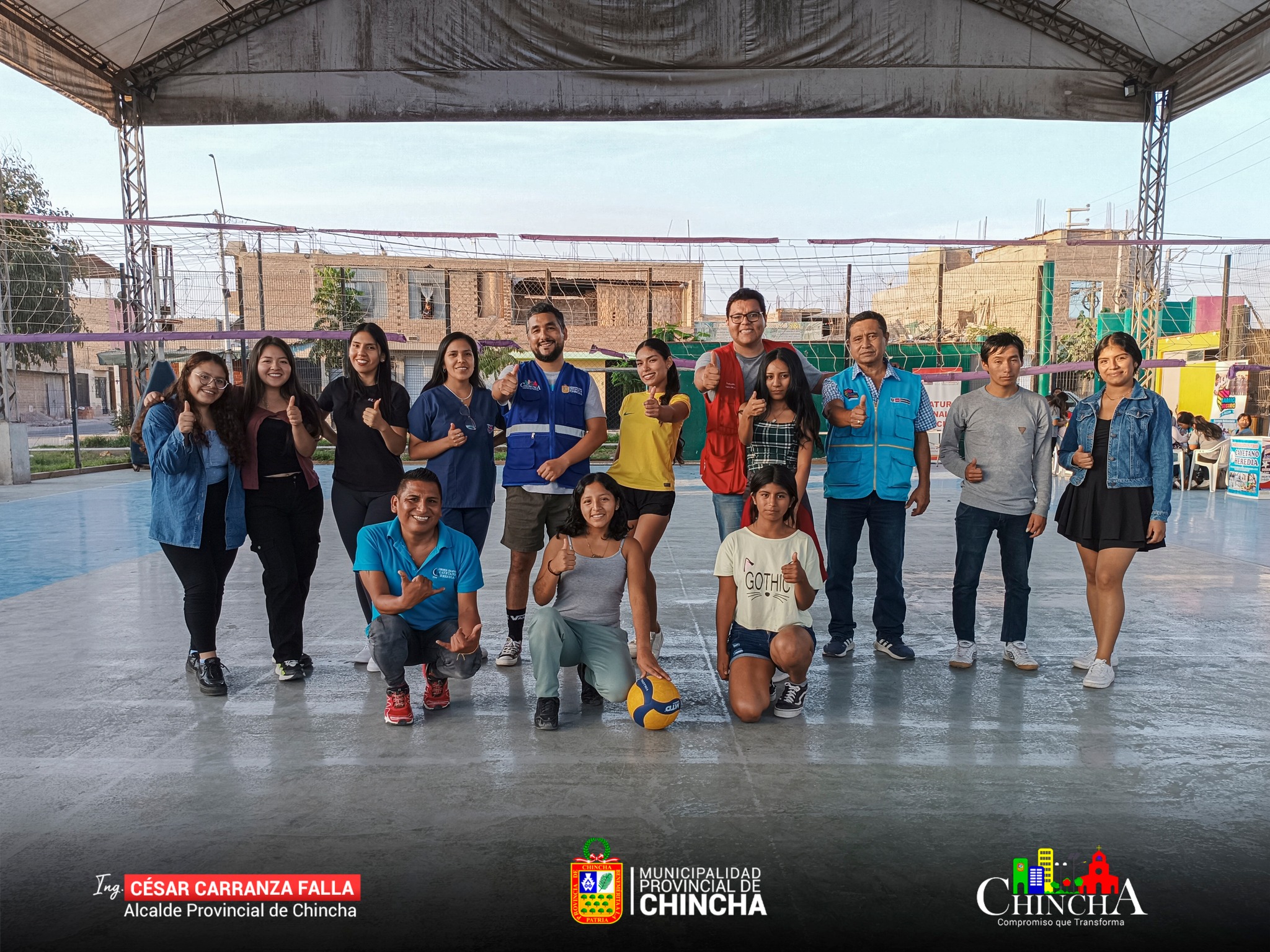 🔰El comité de apoyo del club formándose para la vida, en coordinación con la Municipalidad Provincial de Chincha a través de la DEMUNA PROVINCIAL, realizaron una tarde deportiva en el Polideportivo de San Agustin.
El objetivo principal de esta actividad es fortalecer el desarrollo de habilidades de jóvenes y niños, y así reducir la violencia entre ellos.
Donde se llevó a cabo actividades de entretenimiento, confraternidad y juegos con los niños, niñas y adolescentes de la zona de San Agustin, por parte del Consorcio Cayetano Heredia se brindo corte de cabello, peinados, manicure y tratamiento facial.
📌Estas actividad son muy importante en nuestra provincia, para la buena salud mental y física de las personas.
#MunicipalidadProvincialDeChincha
#CompromisoQueTransforma
📱¡Estamos en Tik Tok!, síguenos en: https://www.tiktok.com/@muniprovindechincha