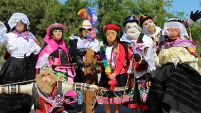 Connacionales festejan con expresiones culturales el Día de la Madre peruana en Barcelona