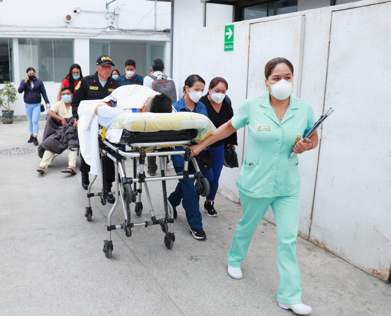 Sub oficiales heridos son trasladados al Servicio de Emergencia del INO