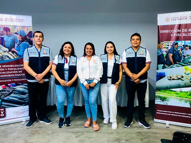 Profesionales de la Dirección de Regulación y Fiscalización.
