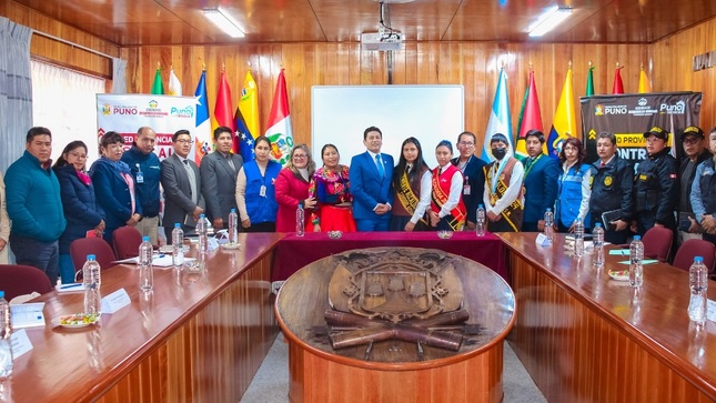 Sala de banderas de la Municipalidad de Puno fue el escenario para la instalación de la red provincial contra la trata de personas 