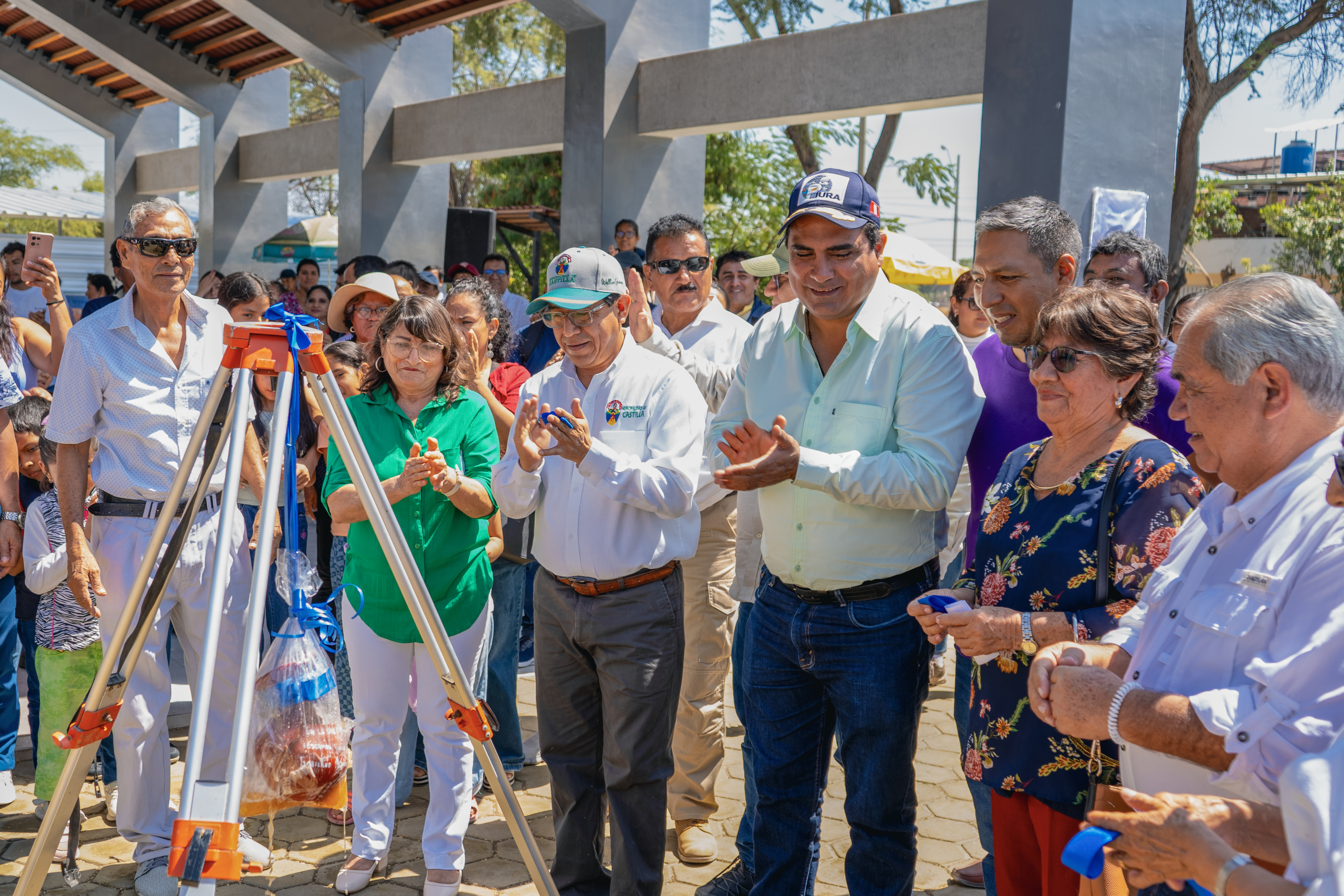 Gobernador inaugura parque Justino Ramírez para  el disfrute y recreación de vecinos de El bosque