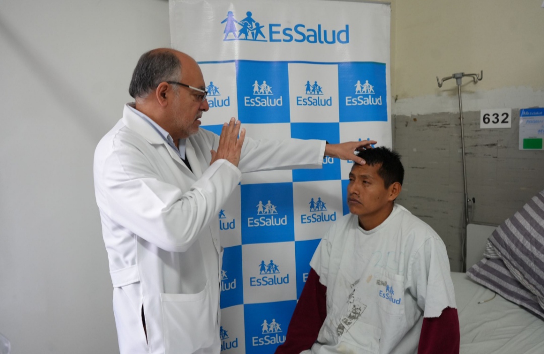 EsSalud: Mujeres Menores de 50 años pueden padecer miastenia gravis sin saberlo