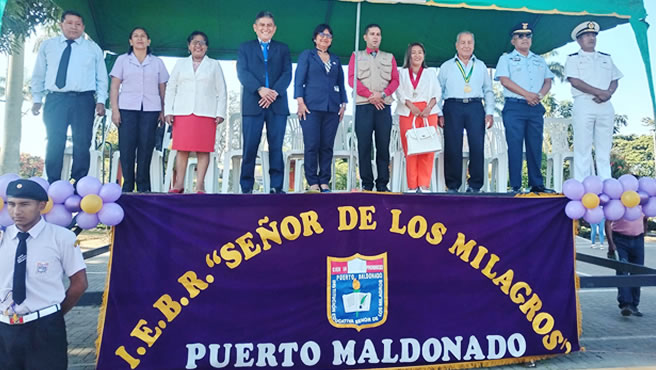 I.E. "Señor de los Milagros celebra XXIX aniversario con diversas actividades. ceremonia central contó con presencia de Directora Regional de Educación.