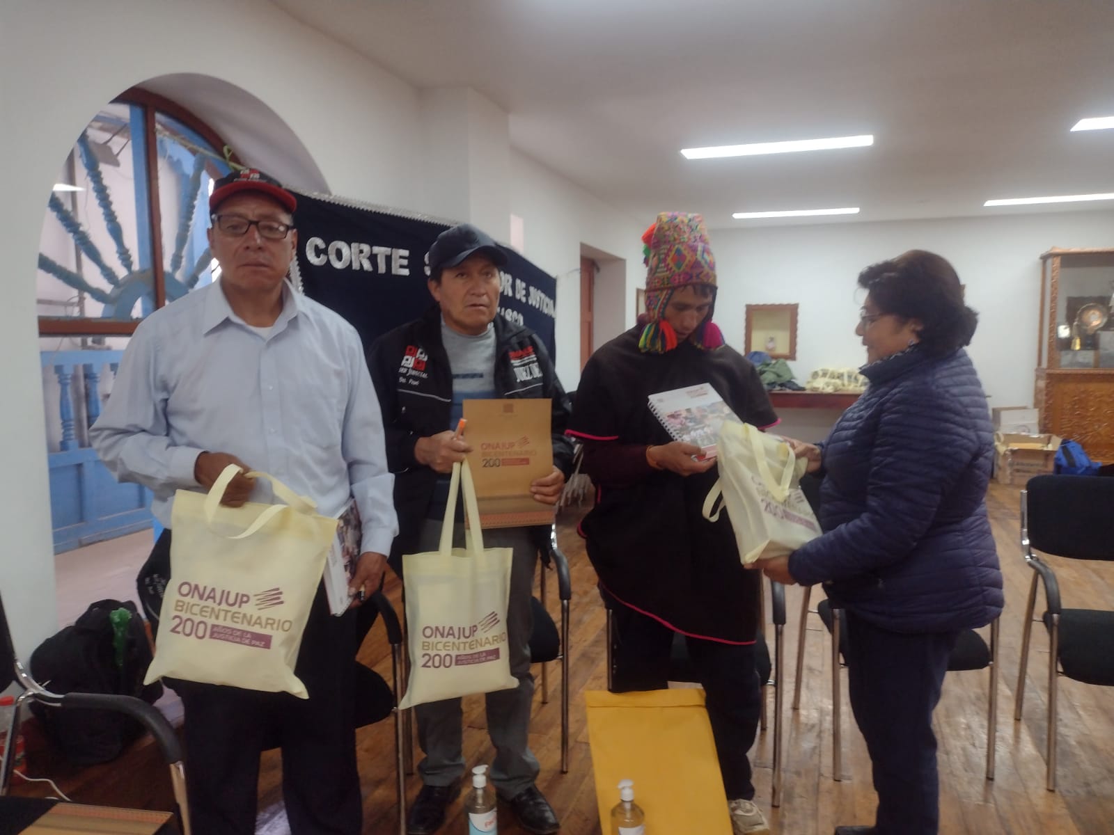 JUECES DE PAZ DE PAUCARTAMBO FORTALECEN SUS FUNCIONES Y COMPETENCIAS