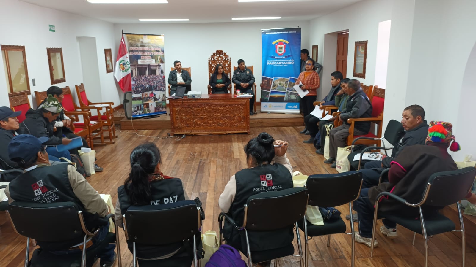 JUECES DE PAZ DE PAUCARTAMBO FORTALECEN SUS FUNCIONES Y COMPETENCIAS