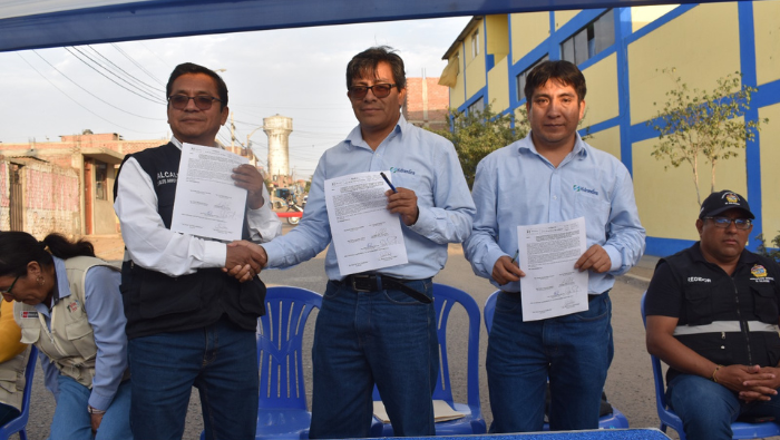 Entrega de terreno para obra en Alto Salaverry