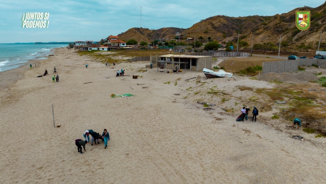 Foto, Limpieza de playas en Plateritos para incentivar el turismo