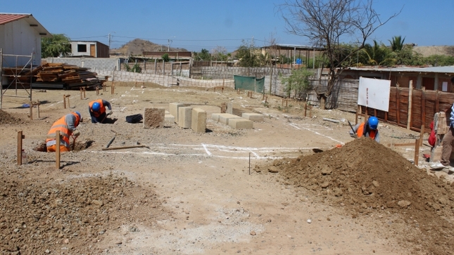Foto, Iniciamos los trabajos en la construcción de la I.E. Divino Niño