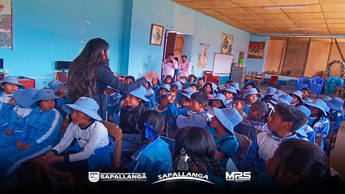 Estudiantes de la I.E. Virgen de Fátima reciben charla se sensibilización para el buen manejo de residuos solidos