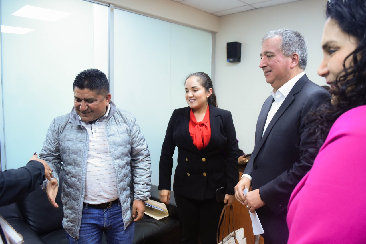 Con el claro compromiso de trabajar en favor del desarrollo de nuestra provincia