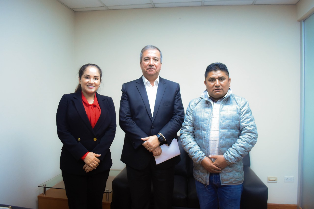 Con el claro compromiso de trabajar en favor del desarrollo de nuestra provincia