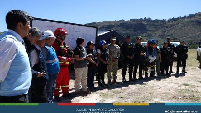 📌Con una gran participación de la comunidad local, se desarrolló de manera exitosa el Simulacro Nacional Multipeligro que se desarrolló de manera paralela en varios puntos del Perú, siendo uno de ellos el distrito de Jesús, donde estuvieron presentes los representantes de Defensa Civil, Serenazgo, Policía Nacional del Perú, Bomberos del Perú, Gobierno Regional, entre otros. 
✅El objetivo de este simulacro fue fortalecer las capacidades de preparación de la población frente a diversos peligros de origen natural y aquellos generados por la acción humana, a través de la participación de los ciudadanos en el entorno laboral, escolar, y comunitario. 
🤝El ejercicio realizado refleja el firme compromiso de la Municipalidad Provincial de Cajamarca en garantizar la seguridad y bienestar de sus residentes, así como en minimizar el impacto de desastres naturales en la provincia. Cabe destacar la destacada participación activa de todas las entidades involucradas y la valiosa contribución de los vecinos y estudiantes del distrito de Jesús, quienes jugaron un papel fundamental en el éxito de este simulacro.