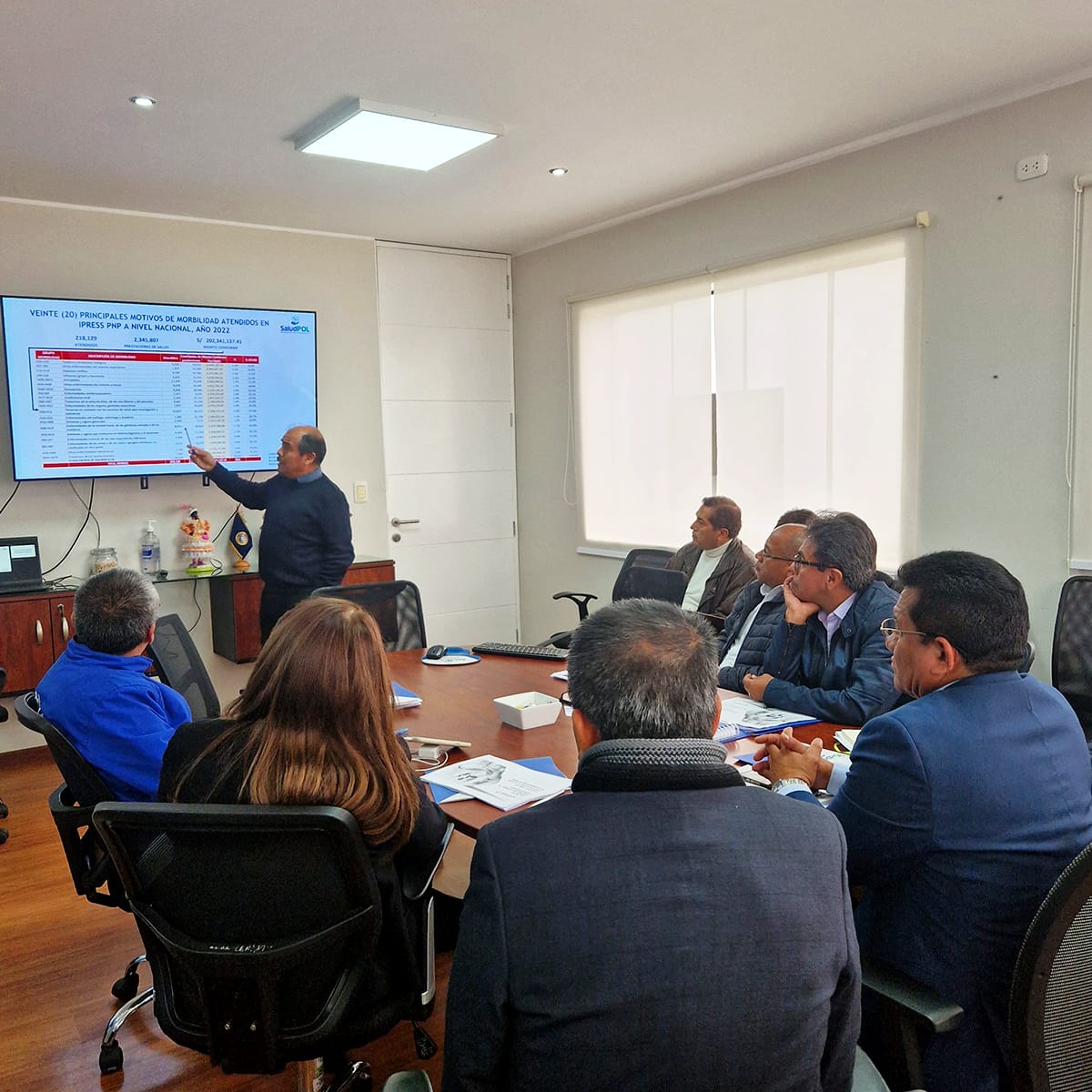 Representantes del Seguro SaludPol y EsSalud