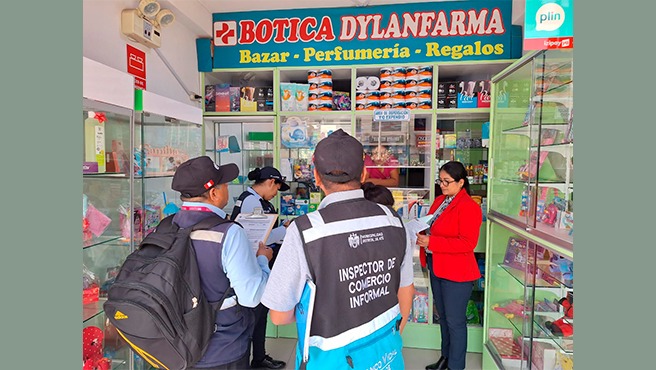 Cierran seis establecimientos farmacéuticos de la zona Horacio Zevallos en Lima este