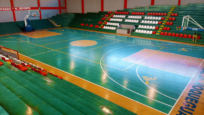 • Deportistas de alta competencia entrenan en espacios seguros.