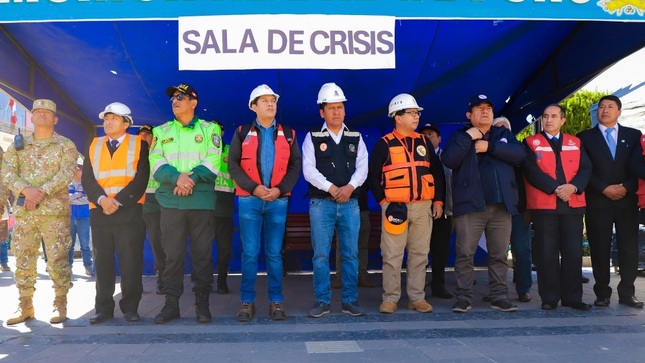 Alcalde de Puno, Lic. Javier Ponce, lidera simulacro nacional multipleligro 2024 para fortalecer capacidades de respuesta