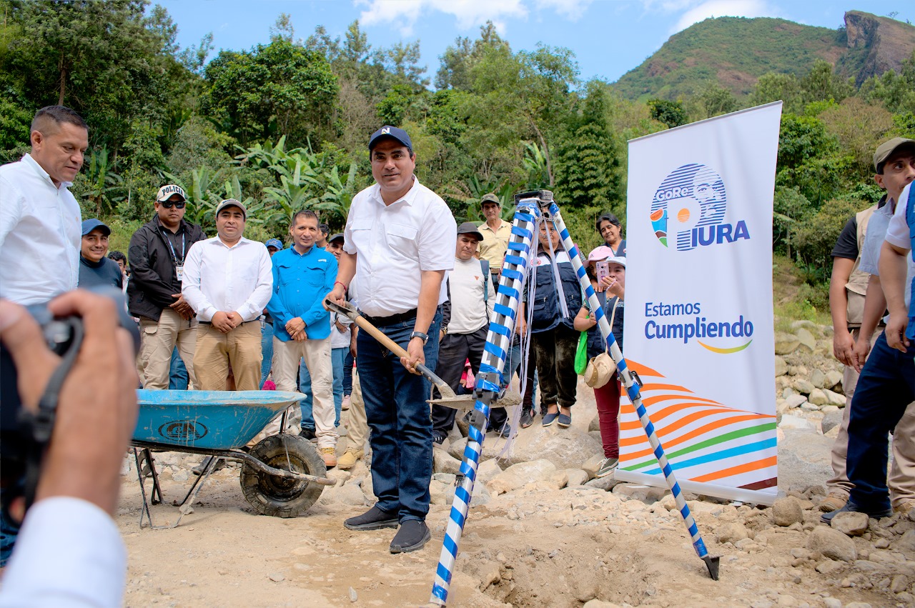 Gobernador da inicio a obra del puente Pusmalca en beneficio de 4 mil pobladores de Canchaque