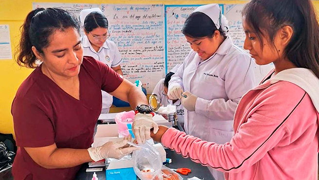 Adolescente se benefician con campaña de salud