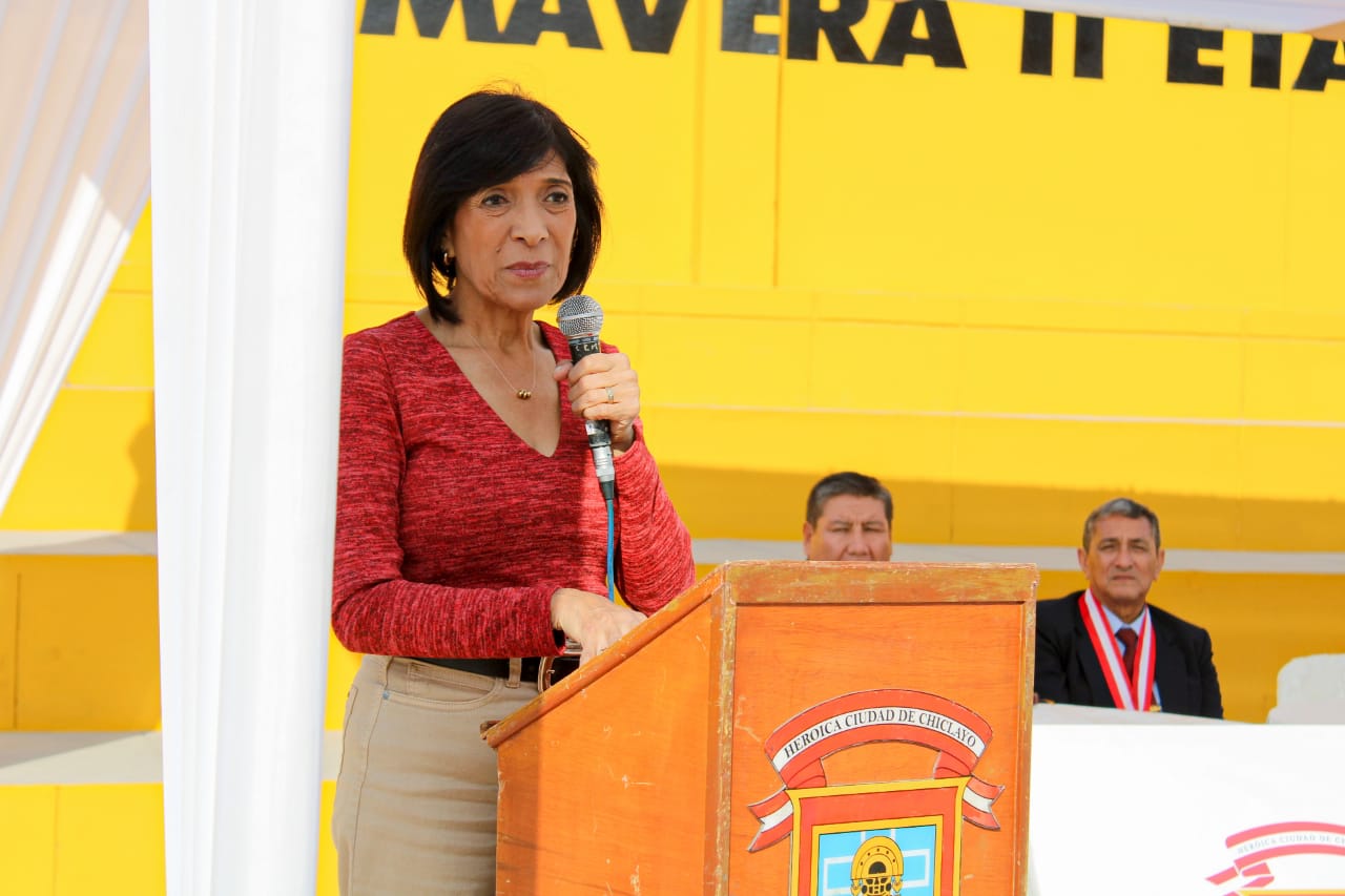 ALCALDESA HABLA EN LA PRIMAVERA 2