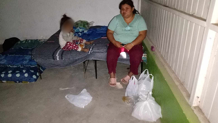 Municipio brinda ayuda a familia desalojada