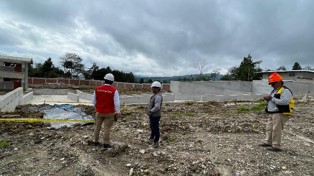 La Contraloría General advirtió dilaciones significativas en la culminación del proyecto de mejoramiento del servicio educativo de la Institución Educativa Secundaria (I.E.S.) “Samuel del Alcázar” del centro poblado de Llangoden Alto, en el distrito de Lajas, provincia de Chota.