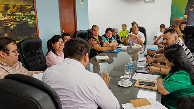 JUVECO de Isabel Barreto II Etapa y autoridades del sector educación acuerdan reubicar colegio