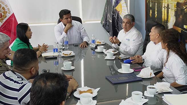 Alcalde suscribe acta de intención con migraciones para identificar a extranjeros ilegales en Paita