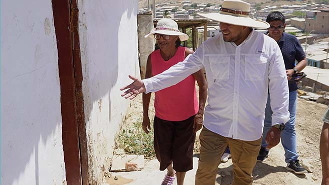 Alcalde Pedro Cuadros visitó tres sectores vulnerables en temporada de lluvias de la zona baja de Paita