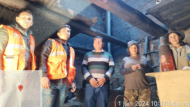 Defensa civil de Huarmey brinda apoyo a damnificados de incendio registrado en el distrito de Cochapeti.